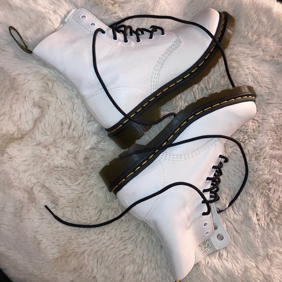 Dr Martens 1460 Women's Pascal Virginia Leather Boots - Picture 3 of 8